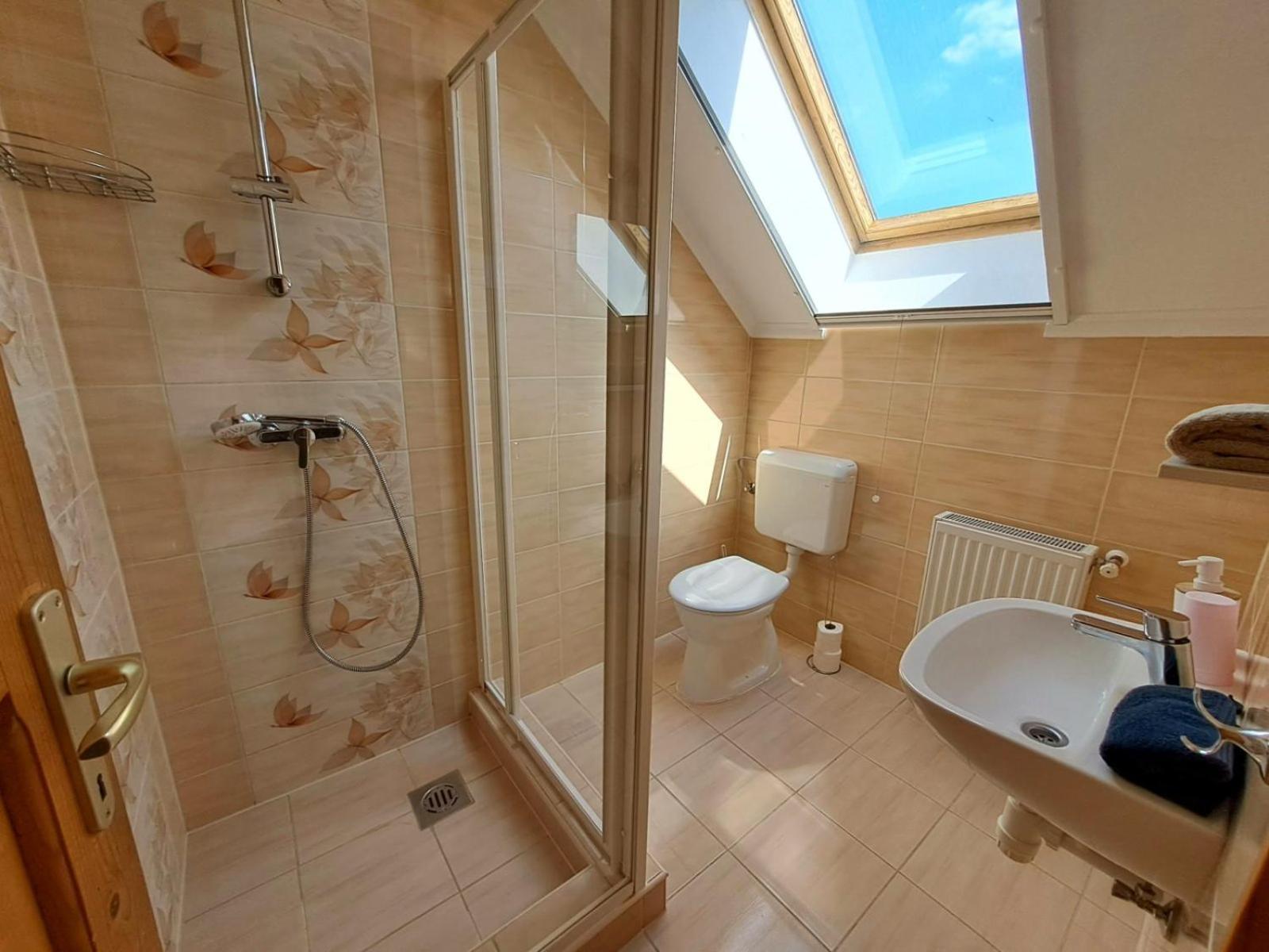 Berta Panzió Bed & Breakfast Hajduszoboszlo Bagian luar foto