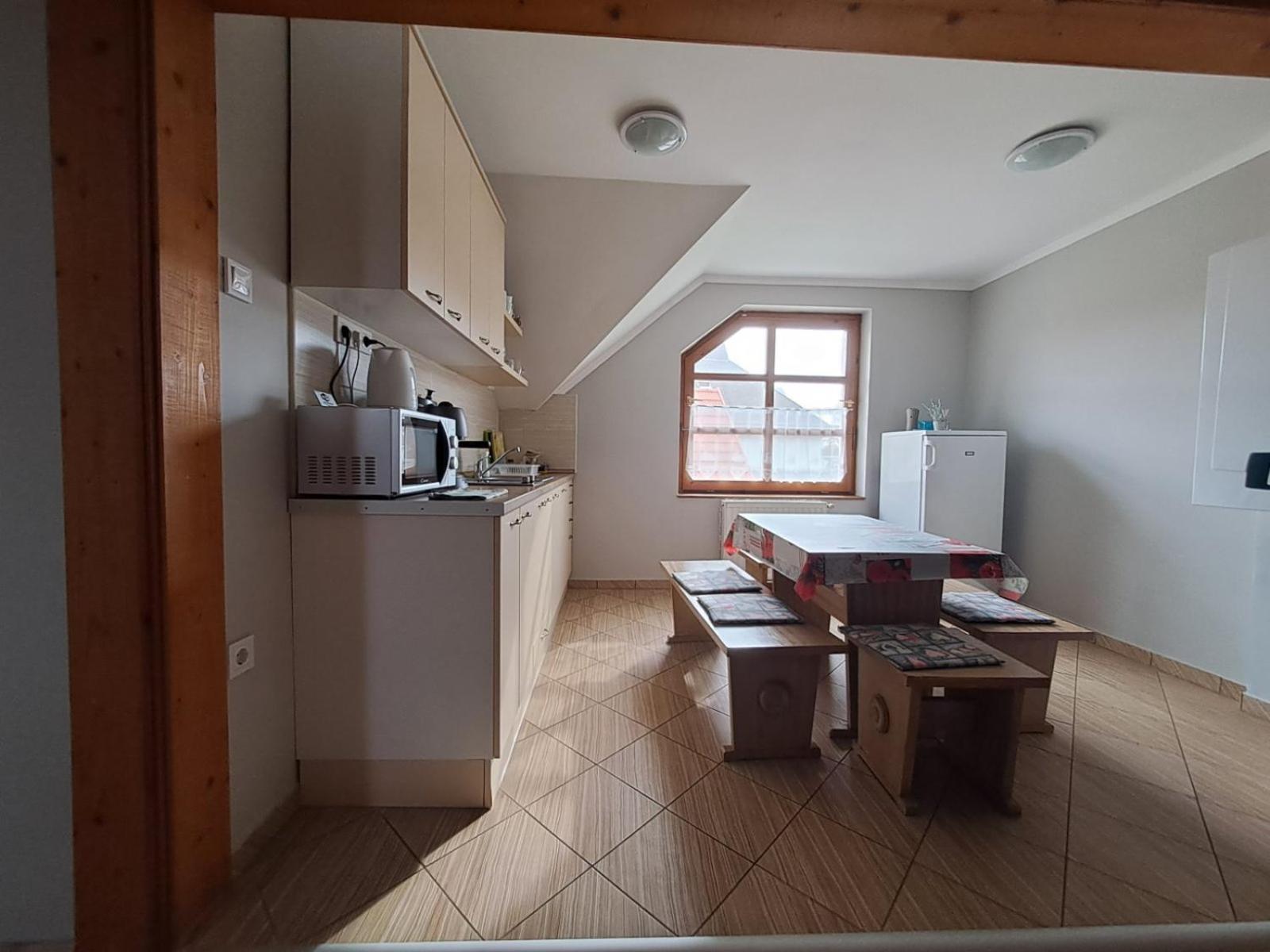 Berta Panzió Bed & Breakfast Hajduszoboszlo Ruang foto