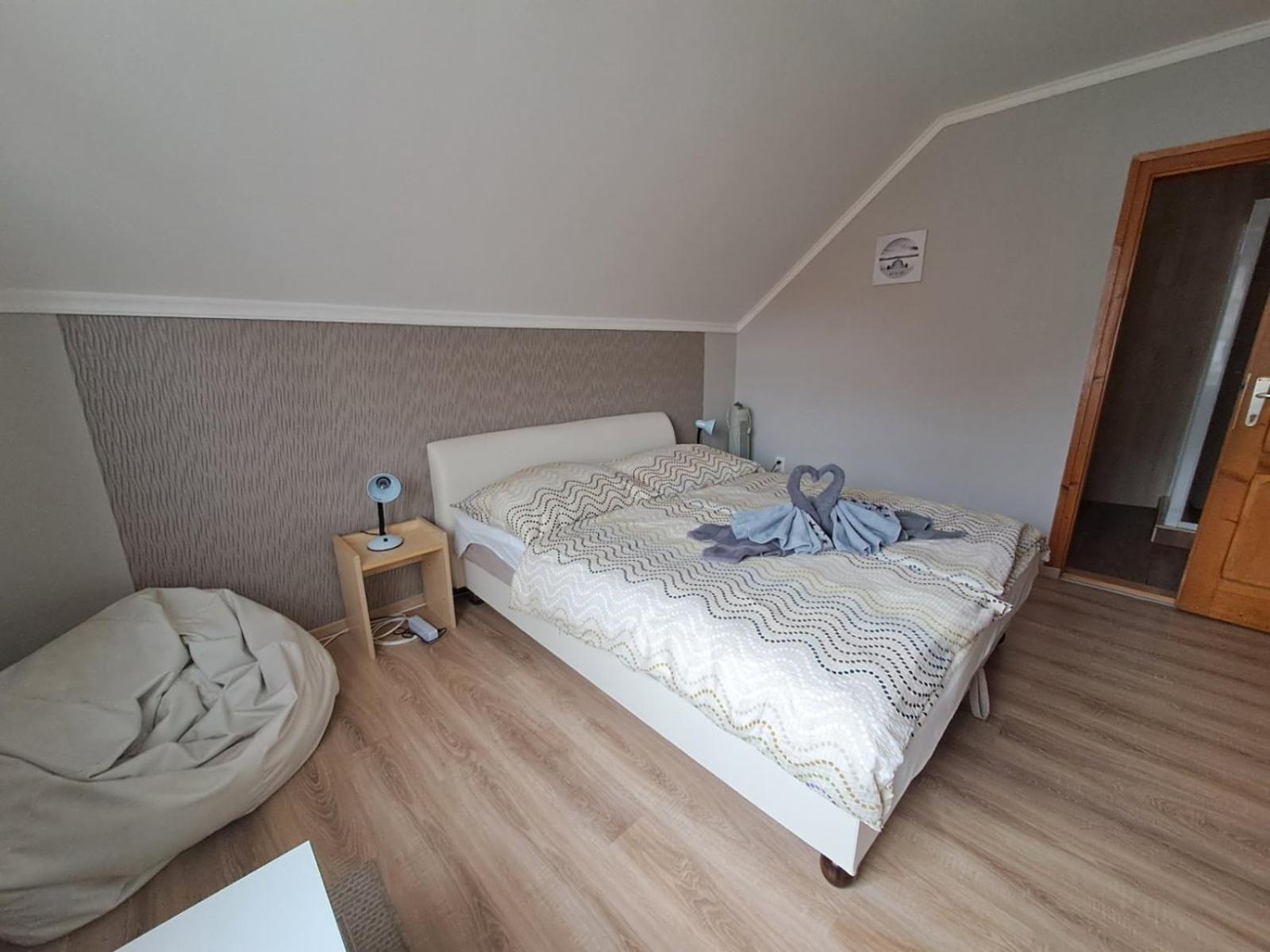 Berta Panzió Bed & Breakfast Hajduszoboszlo Ruang foto